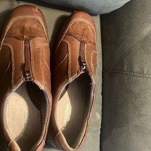 🚩2 for $15.  Womens Naturalizer N5 Comfort Shoes.  Brown.  Size 9M.